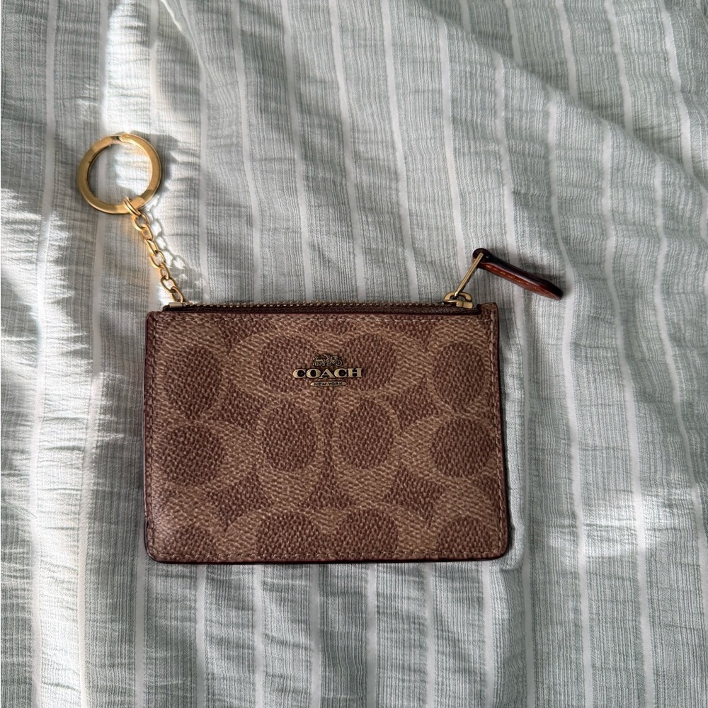 Coach Brown Signature Card Holder